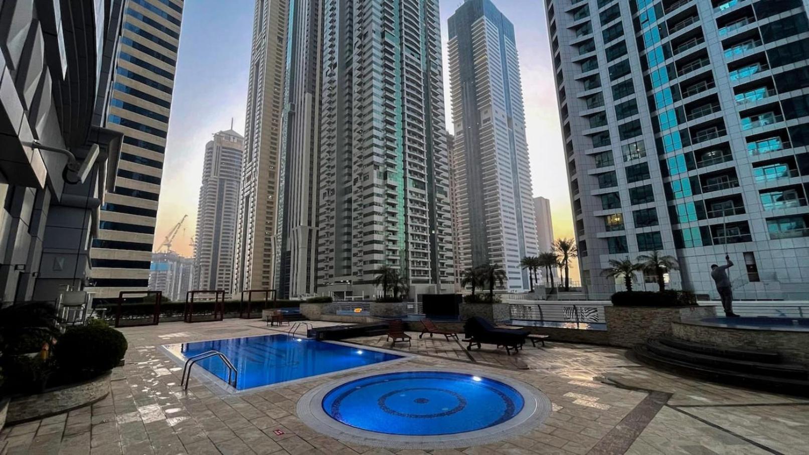 דירות דובאי The Penthouse On 71St Floor מראה חיצוני תמונה