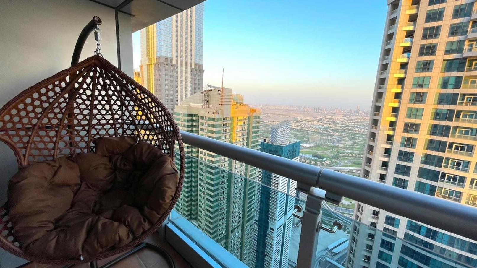 דירות דובאי The Penthouse On 71St Floor מראה חיצוני תמונה